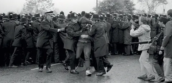 http://www.on-magazine.co.uk/wp-content/uploads/battle-of-orgreave-miners-strike.png