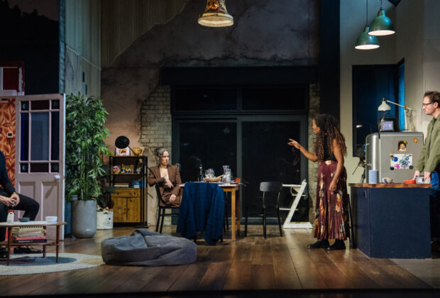 222 A Ghost Story Review Leeds Grand Theatre (2)