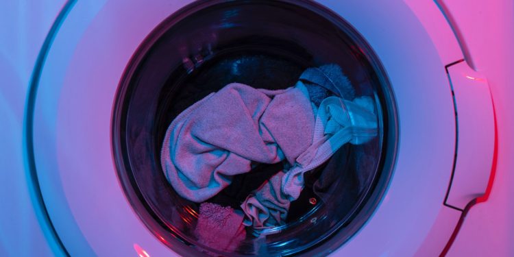 4 Reasons To Buy A Washing Machine Stand main