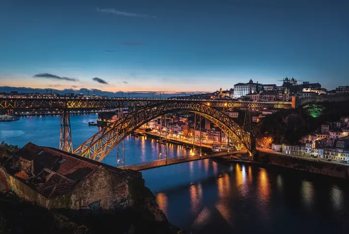5 Best Things to Do in Porto this Summer bridge