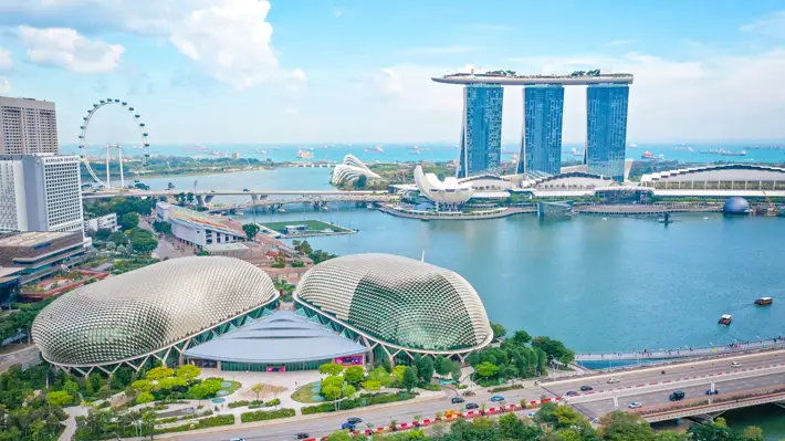 5 Reasons to Move to Singapore