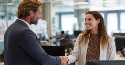 6 Reasons SMEs Are Choosing Outsourced HR (2)