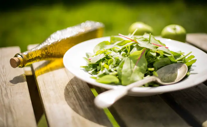 8 Foods You Should Keep in Your Kitchen greens