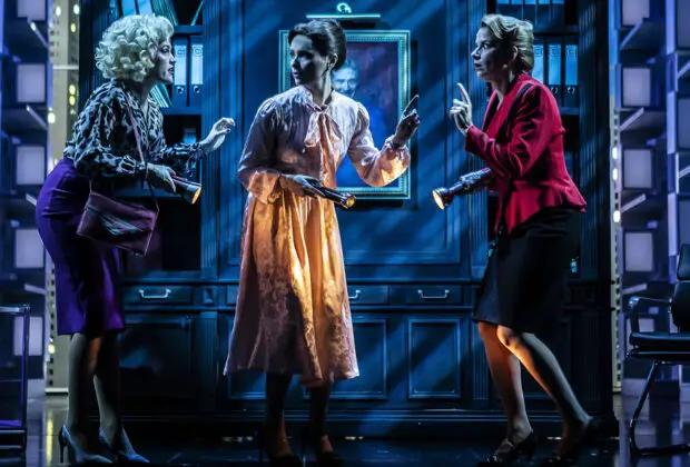 9 to 5 review sheffield lyceum main