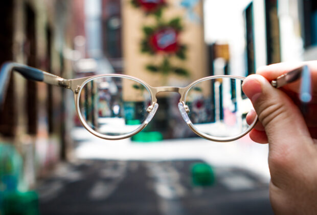 A Guide to Choosing the Right Eyewear for You main