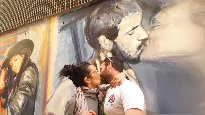 Adventures in Spain Street Art, Parks & Castles kiss