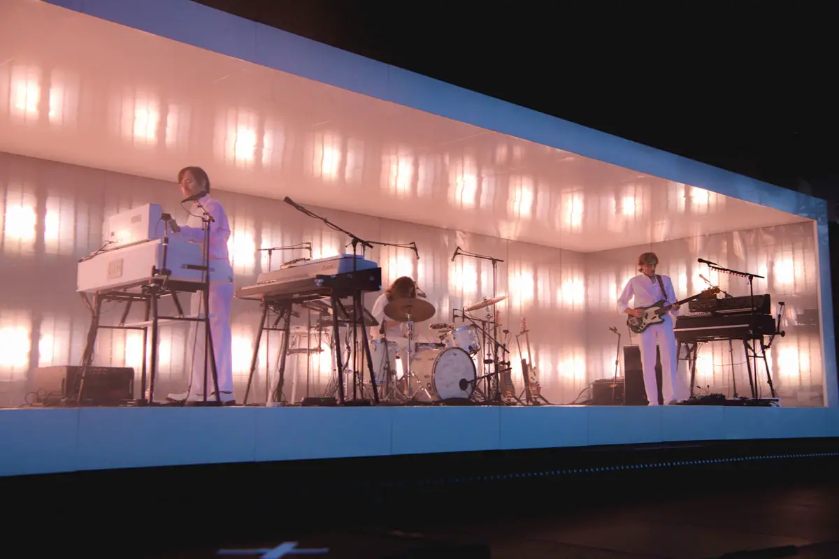 Air – Live Review – Halifax Piece Hall (1)