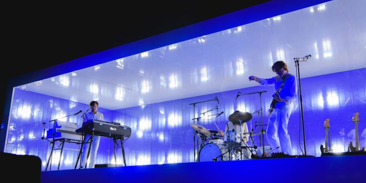 Air – Live Review – Halifax Piece Hall (3)