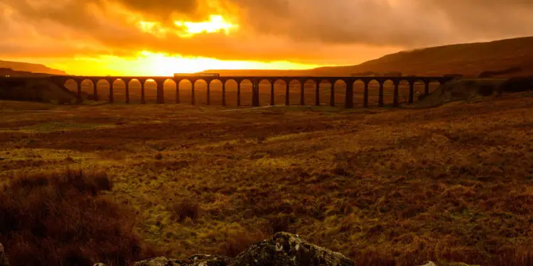 Amazing Yorkshire Train Journeys That You Must Take main