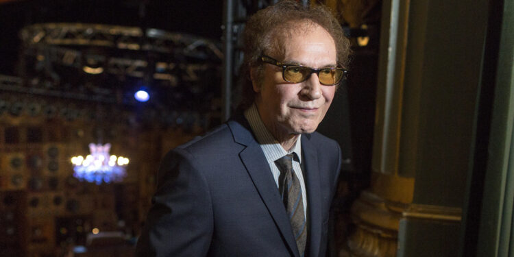 An Interview with Ray Davies on 'Sunny Afternoon' (2)