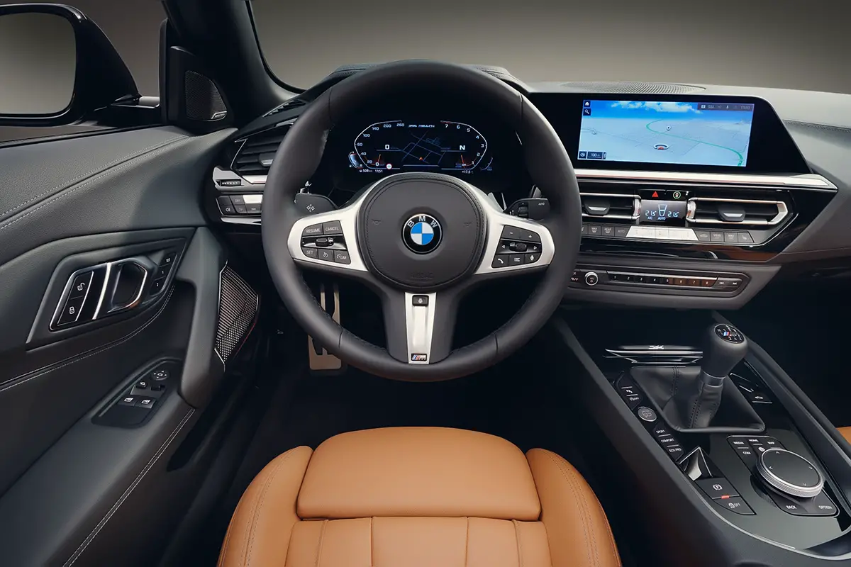 BMW G29 Z4 M40i Handschalter - Car Review