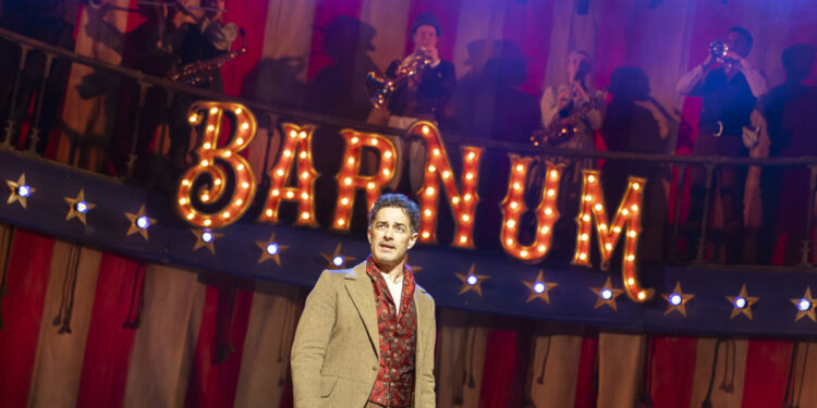 Barnum Review Bradford Alhmabra Theatre (3)