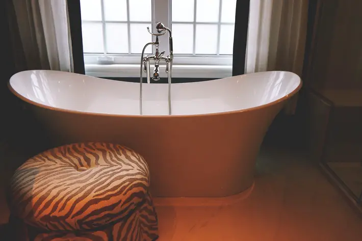 Bathroom Trends for 2022 terracotta