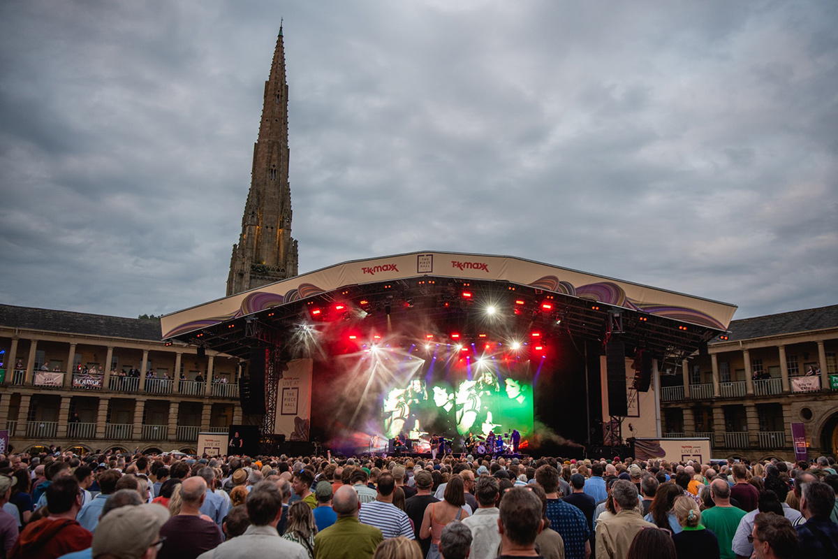 Belle and Sebastian The Piece Hall Halifax