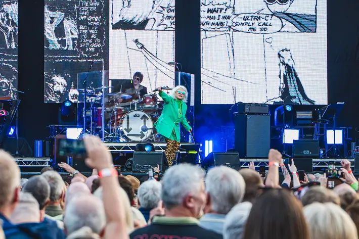 Blondie – Live Review – Scarborough Open Air Theatre