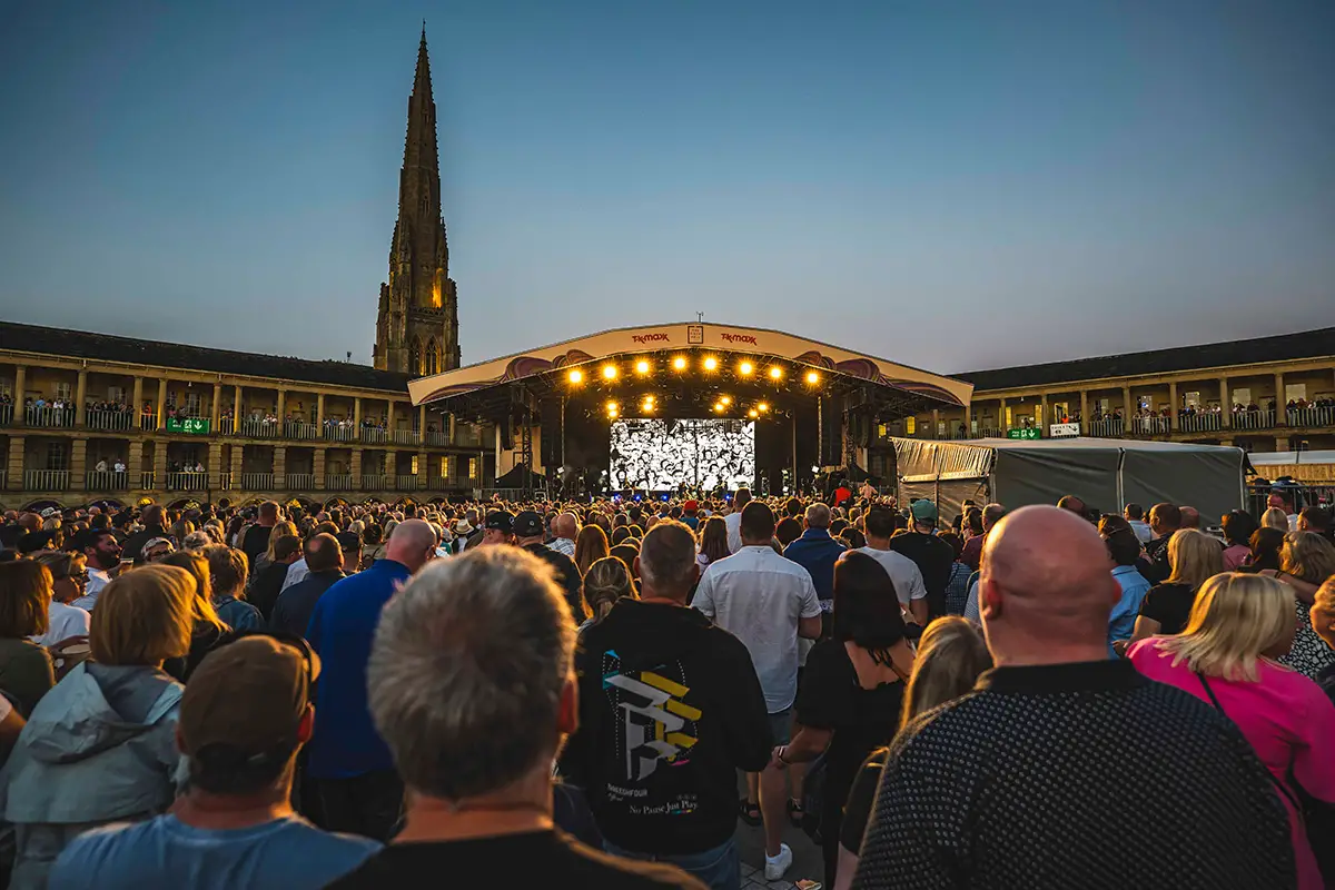 Bryan Adams Live review The Piece Hall Halifax