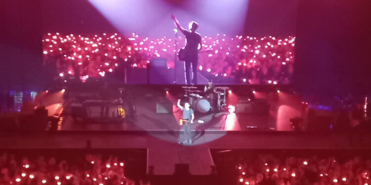 Bryan Adams – Live Review – Connexin, Hull (1)