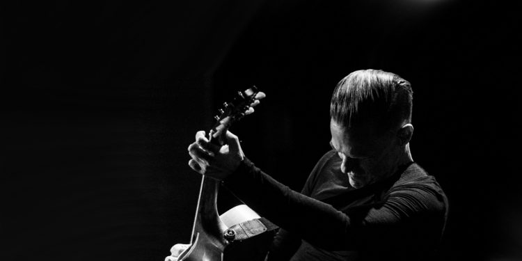 Bryan Adams – Live Review – Harewood House, Leeds