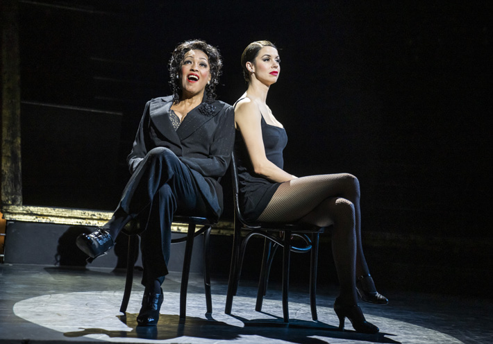 Chicago – Review – Leeds Grand Theatre