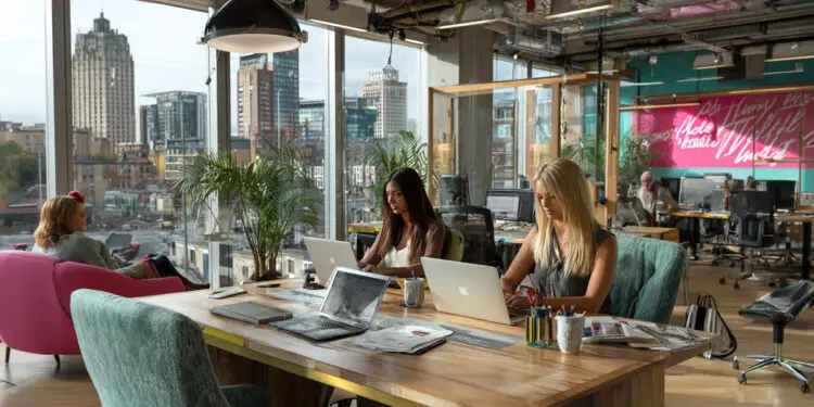 Could a 4-Day Week Work Yorkshire Firms Eye Shorter Workweeks (1)