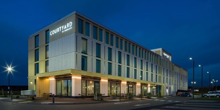 Courtyard by Marriott Inverness Airport 1