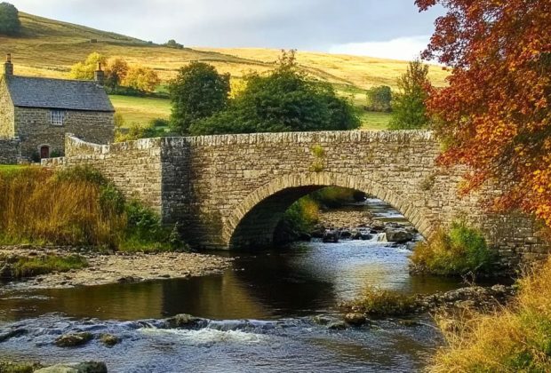Dent, Deepdale & The Dee Yorkshire Walk bridge