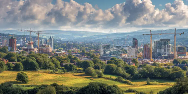 Exploring the Link Between Development Finance and Regional Investment (1)