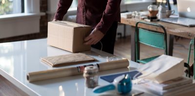 Factors to Consider When Choosing International Courier Services & Parcel Delivery main