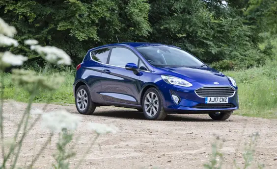 Ford Fiesta 1.0i Review shot