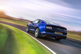 Ford Mustang 5.0 V8 GT Fastback rear