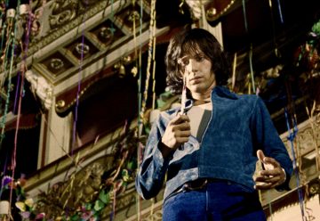 Four Flies on Grey Velvet (1973) – Film Review