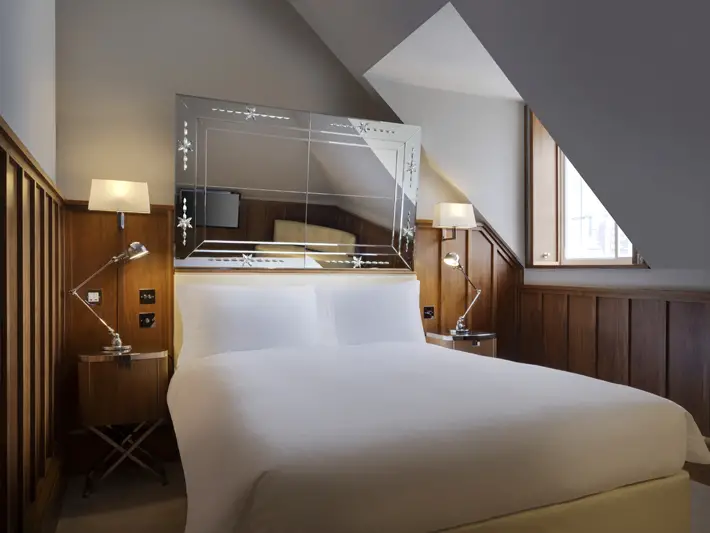 Great Northern Hotel, King’s Cross, London – Review room