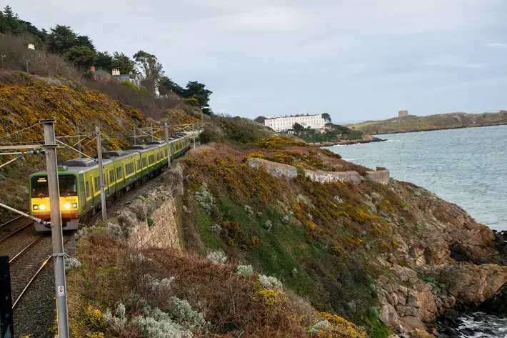 Great Ways to Explore Ireland train