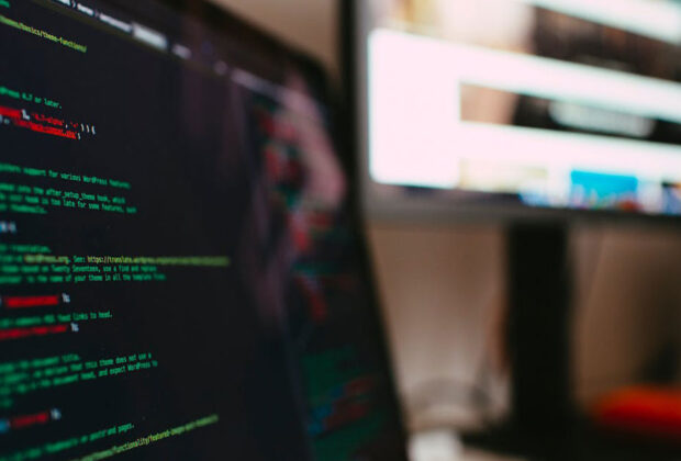 Greentech Solutions and Software Development – How Technology Drives the Renewable Energy Sector