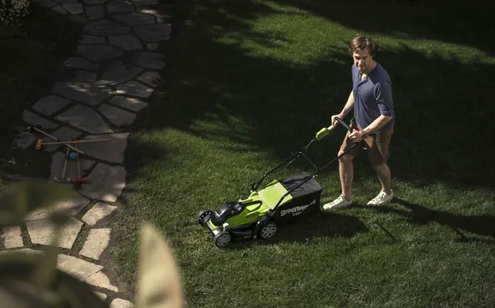 Greenworks 48v (2x24v) Cordless 36cm Lawnmower Review gadgets