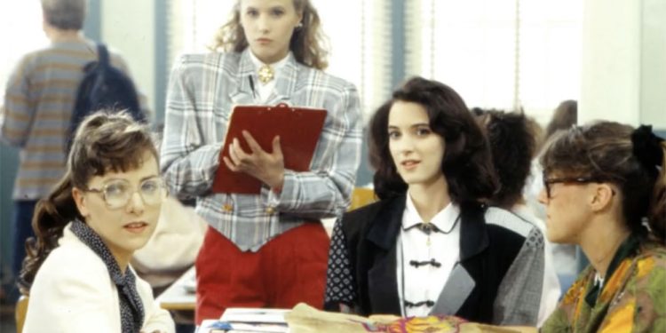Heathers (1989) – Film Review