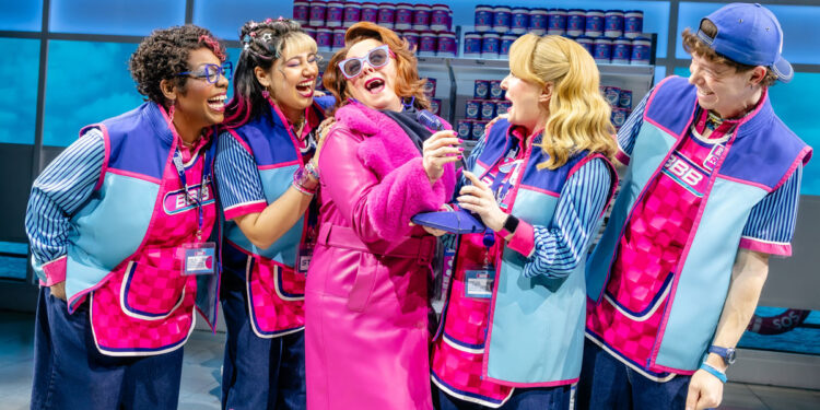 Here & Now – Review – Hull New Theatre (4)