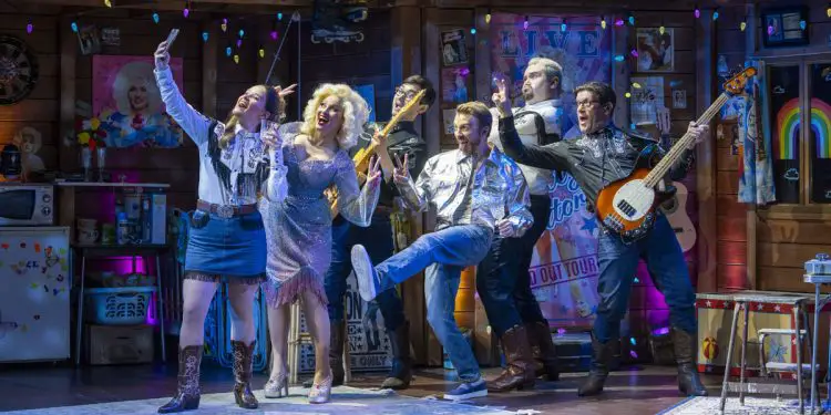 Here You Come Again – Review – York Grand Opera House (3)