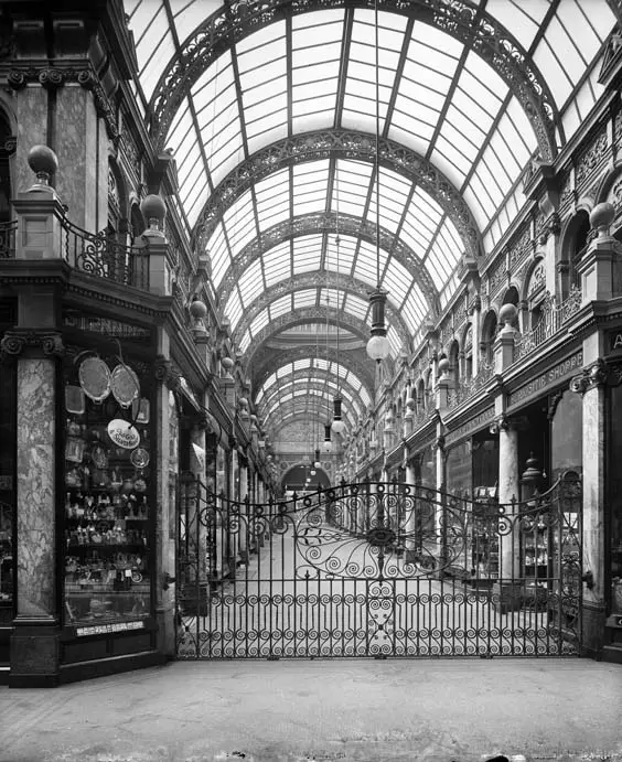 Historic Leeds County Arcade, Briggate