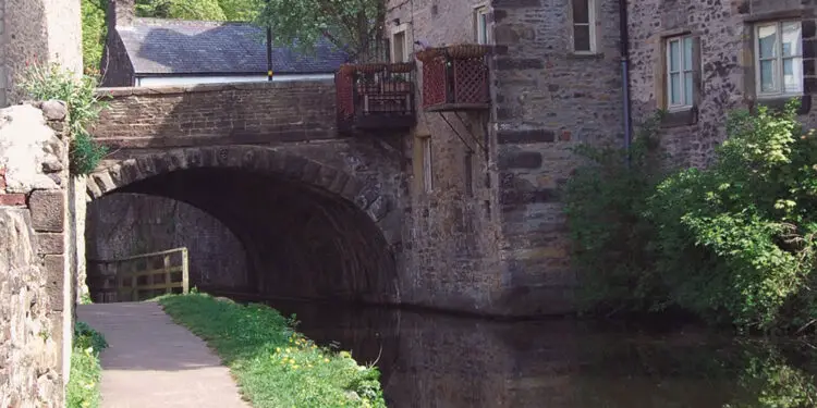 History of the history of Leeds-Liverpool Canal main