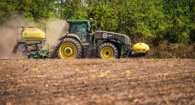 How IoT is Transforming the British Agriculture Sector (2)