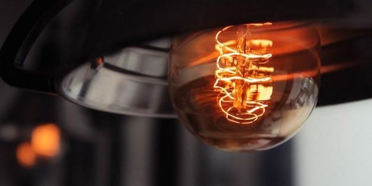 How Switching Your Business Electricity Provider Can Save You More Than Just Money (1)