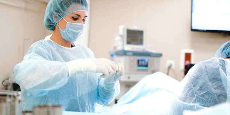 How To Offer Support When Someone Is Recovering From Surgery (2)