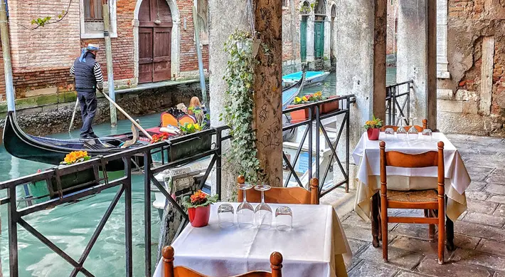 How do you Plan a Destination Wedding in Italy