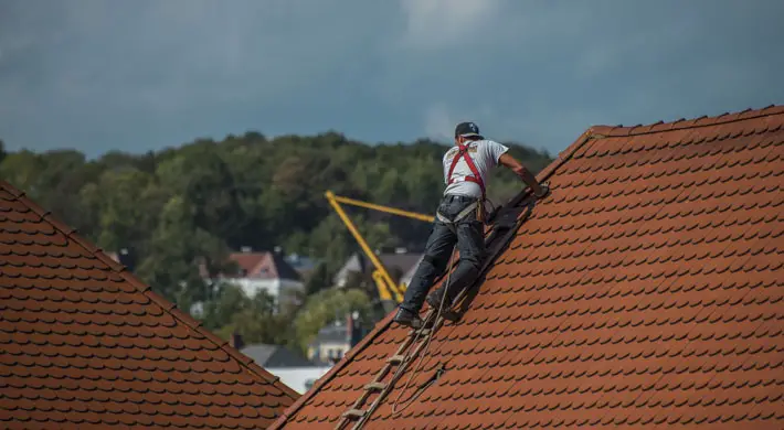 How to Find the Ideal Professional for Your Home Maintenance Needs roofer