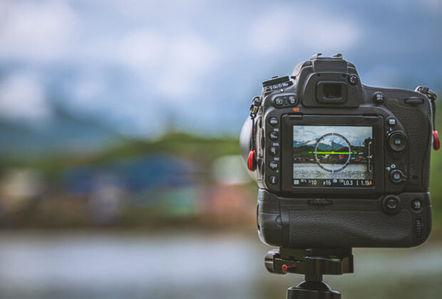 How to Properly Setup Your Camera for A Professional Photoshoot main
