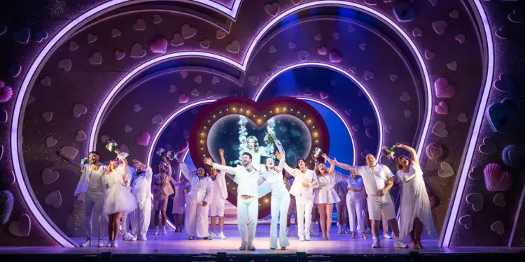 I Should Be So Lucky The Musical – Review – Hull New Theatre (2)