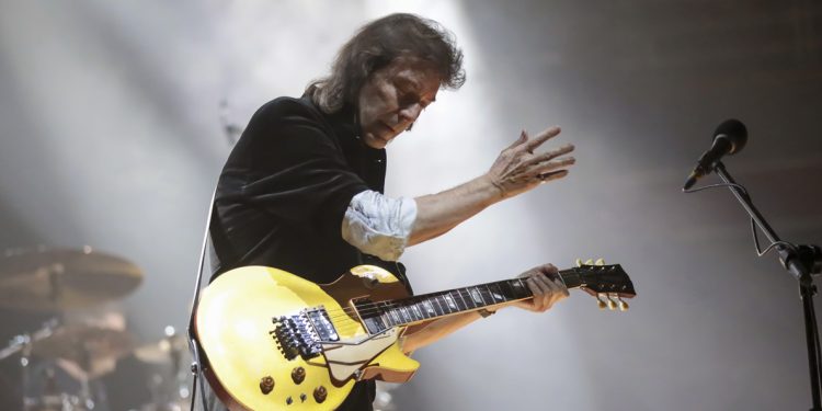 Interview with Steve Hackett