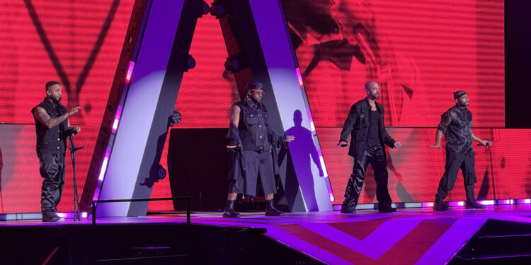 JLS – Live Review – Sheffield Utilita Arena (2)