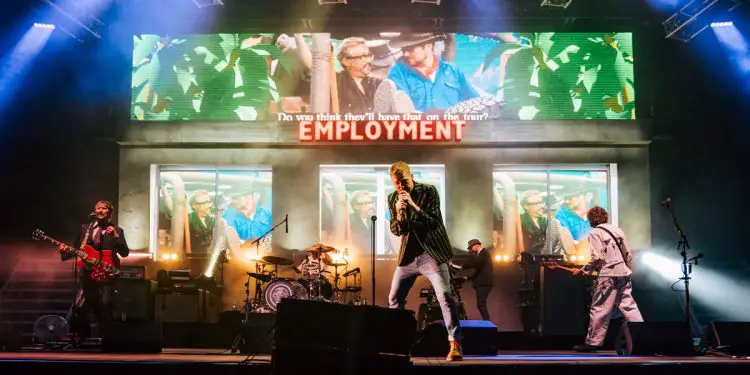 Kaiser Chiefs – Live Review – Temple Newsam, Leeds (3)